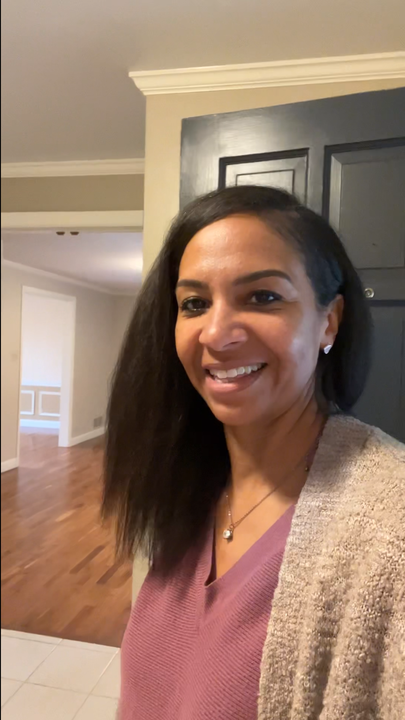 Kyndra King providing a pre-listing consultation